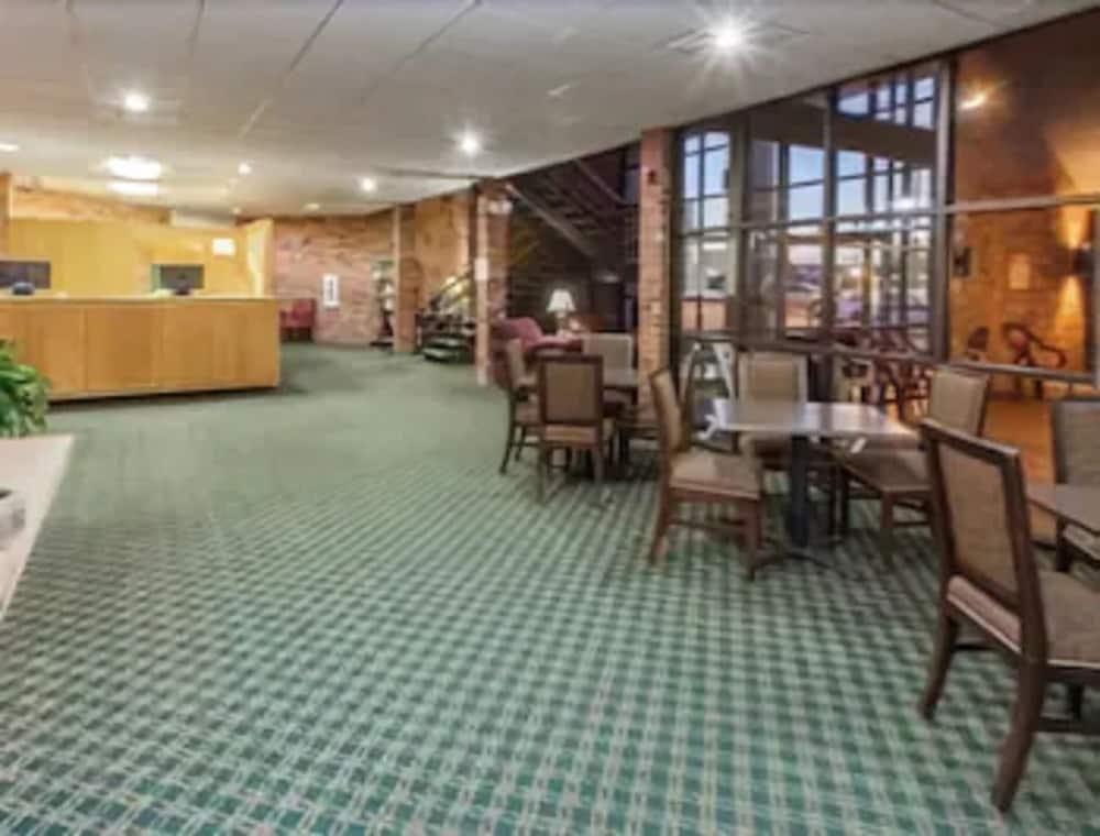 Clarion Pointe Bloomington-Normal Near I-55 And University Ngoại thất bức ảnh