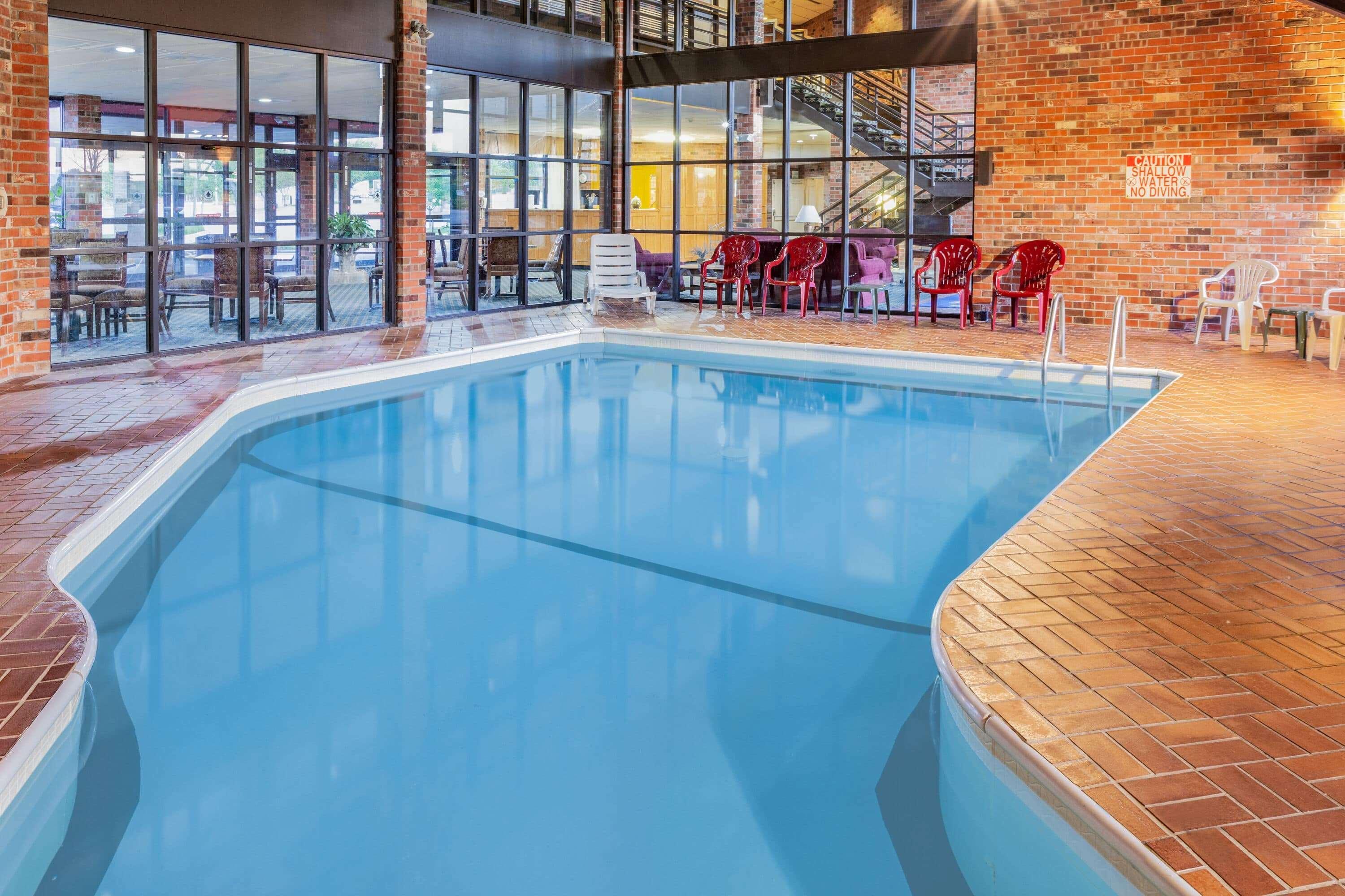 Clarion Pointe Bloomington-Normal Near I-55 And University Ngoại thất bức ảnh
