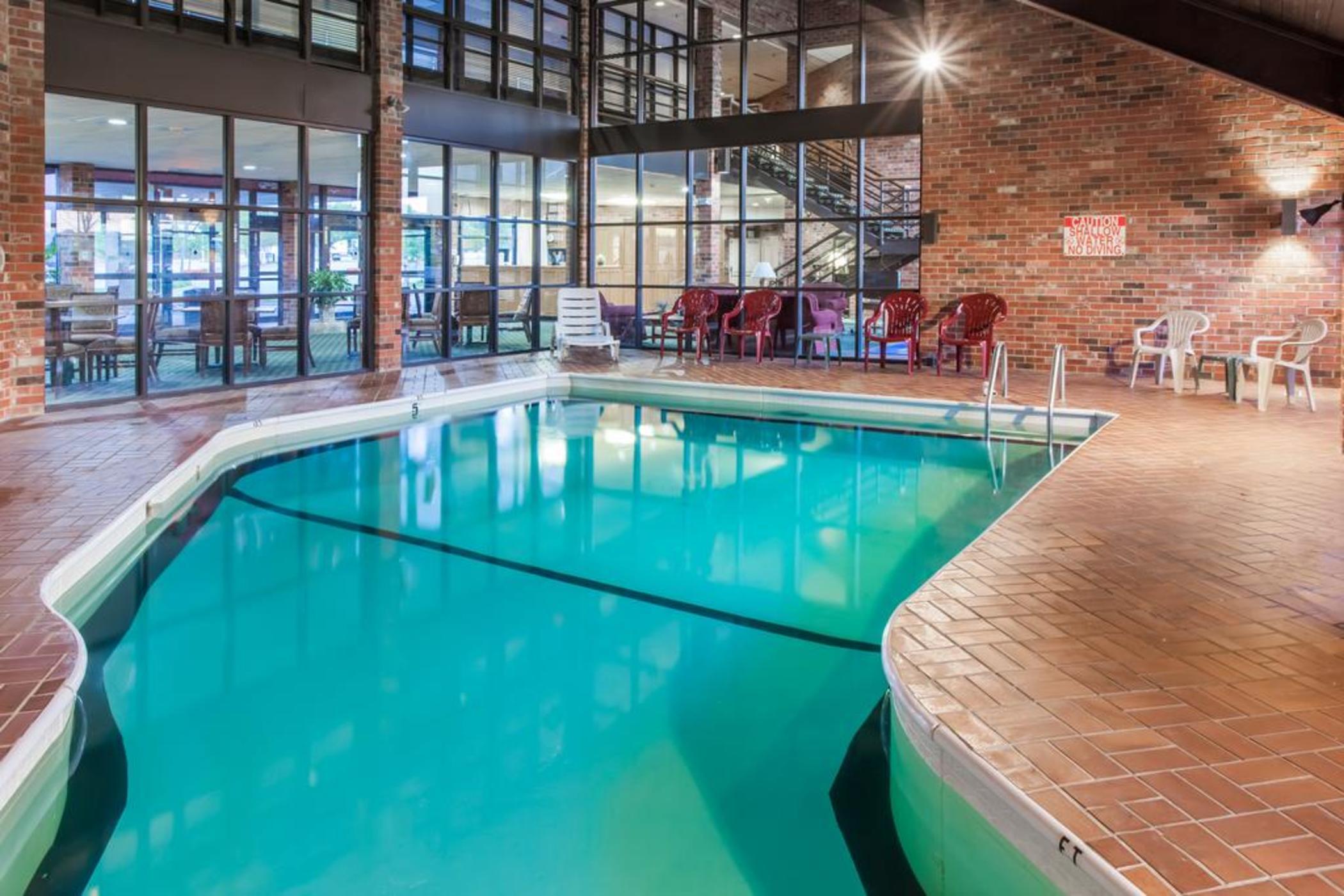 Clarion Pointe Bloomington-Normal Near I-55 And University Ngoại thất bức ảnh