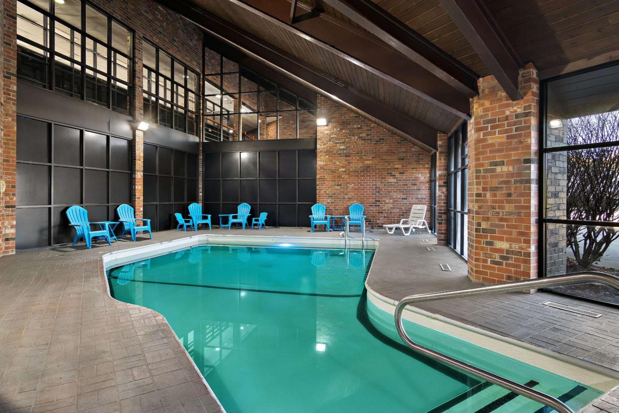 Clarion Pointe Bloomington-Normal Near I-55 And University Ngoại thất bức ảnh
