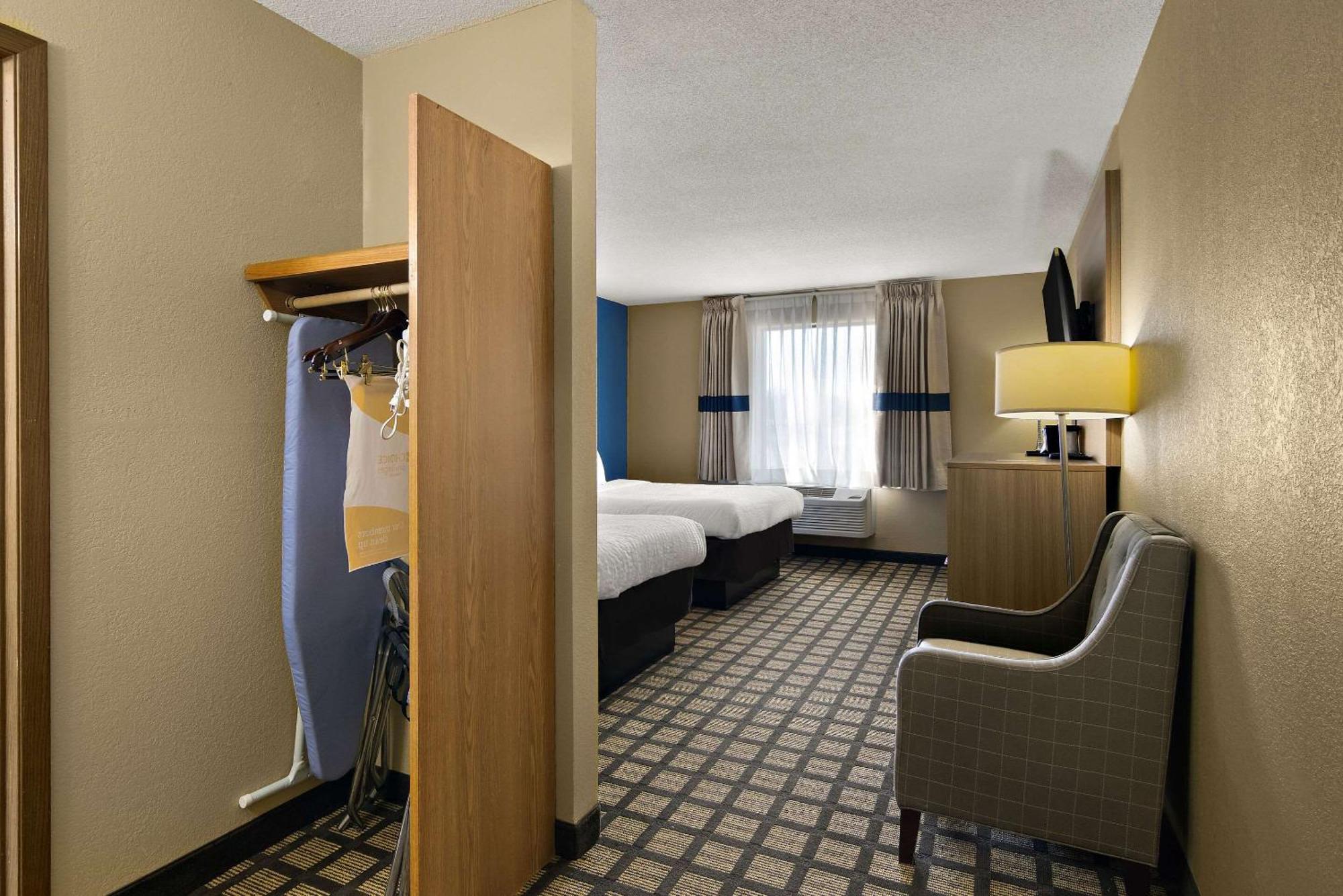 Clarion Pointe Bloomington-Normal Near I-55 And University Ngoại thất bức ảnh