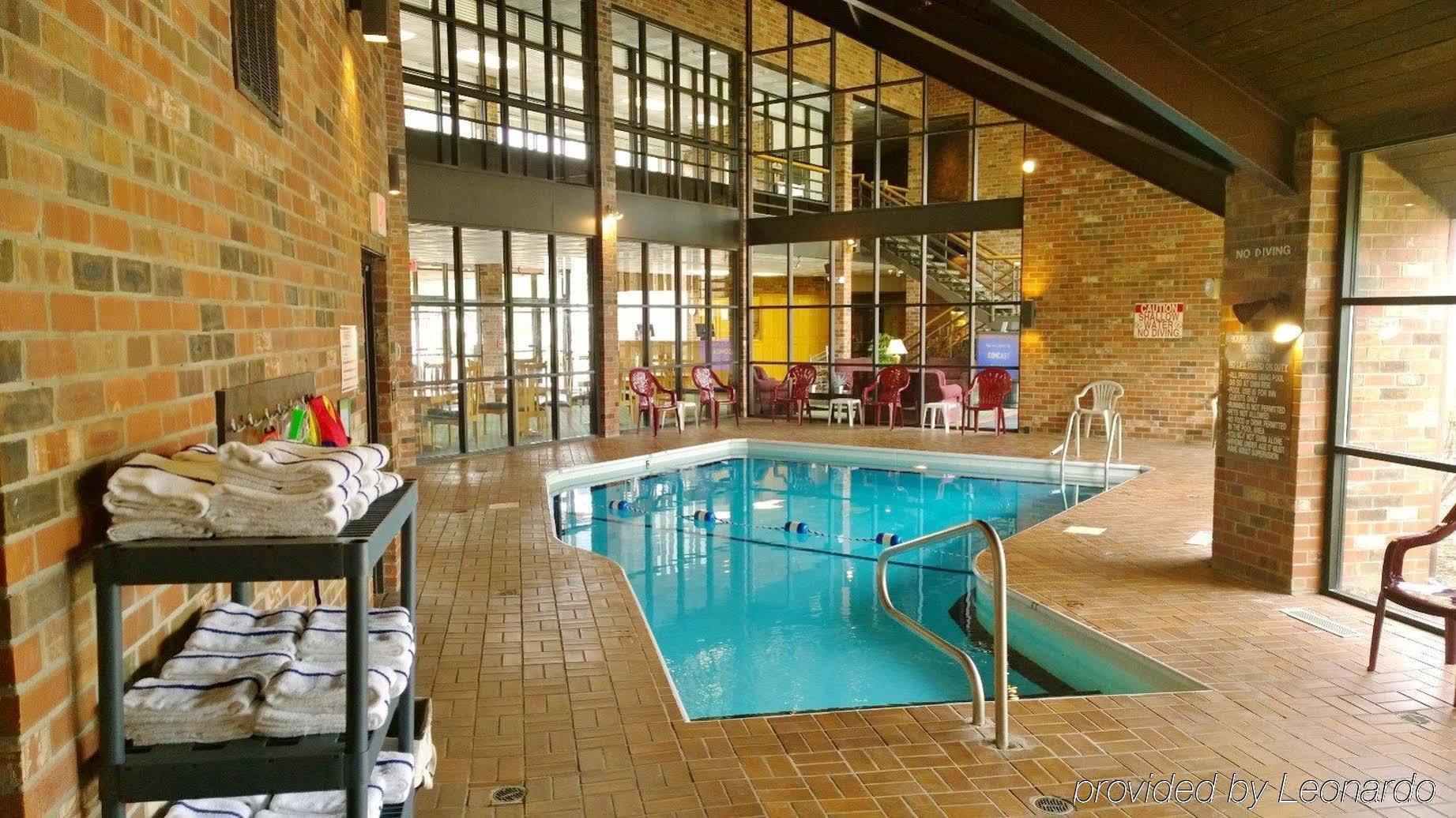 Clarion Pointe Bloomington-Normal Near I-55 And University Ngoại thất bức ảnh